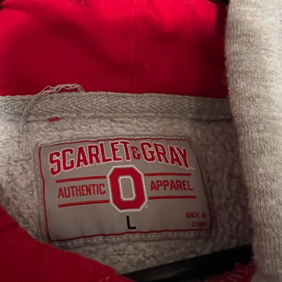 Ohio State Buckeyes, Scarlet & Gray, Gray Hoodie Sweatshirt Sz Large Kids 14/16 - Picture 3 of 3